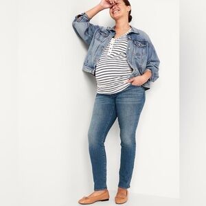 Old Navy Women's Straight maternity Jeans in Light Blue size 20 pregnancy plus
